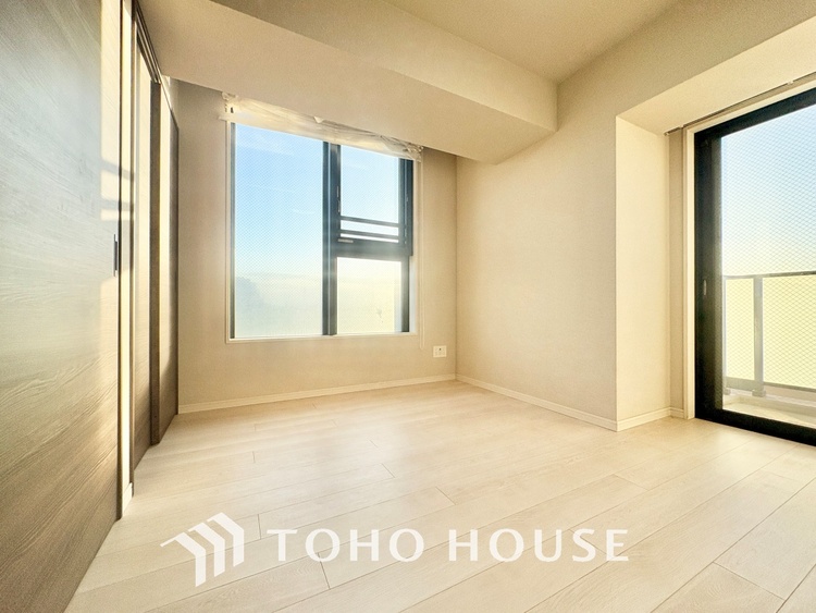 内装 感性を育むプライベートルームはシンプルでスマートな空間