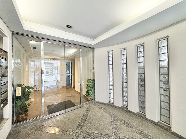 その他 【ENTRANCE】◆安心◆して歩ける。安心して家族の帰りを待てる。そんな安心を感じさせる住環境。