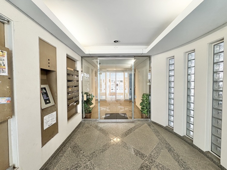 その他 【ENTRANCE】◆そびえ立つ◆我が家のシンボル。遠くの空が赤く染まる夕べが待ち遠しい。