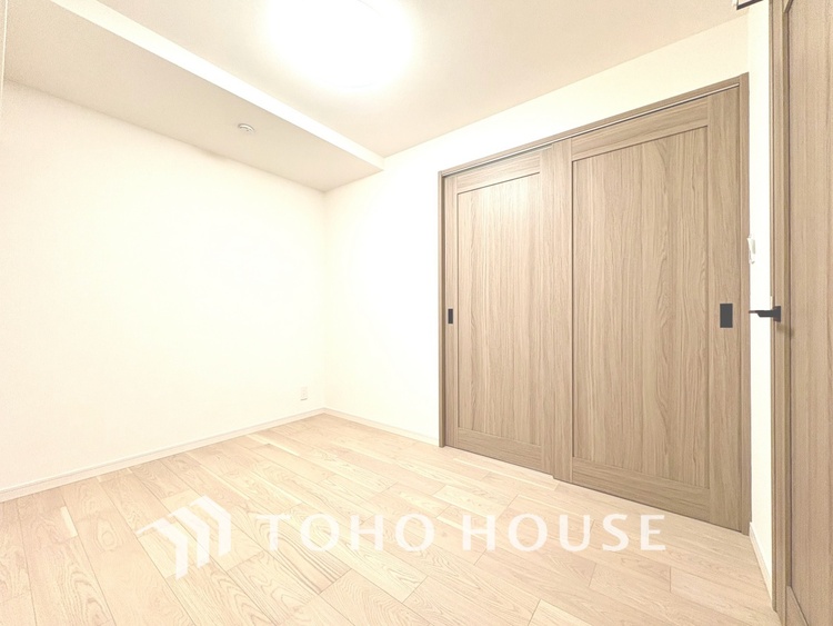 内装 【PRIVATE ROOM】◆快適◆な暮らしに不可欠な収納スペース。快適さとともに思い出も詰まっていく。