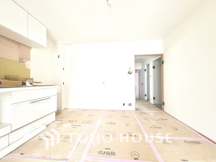 内装 現在改装中◆住む喜び、楽しさ、感動◆を君と共有したい。いつまでもずっと家族を見渡せるこの広い空間で。