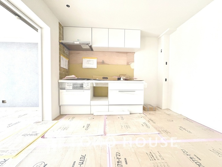 キッチン 現在改装中◆家族のおはよう◆の声を笑顔で迎えてあげられるシステムキッチン。朝ごはんが楽しみでちょっと早起きしたくなるんです。