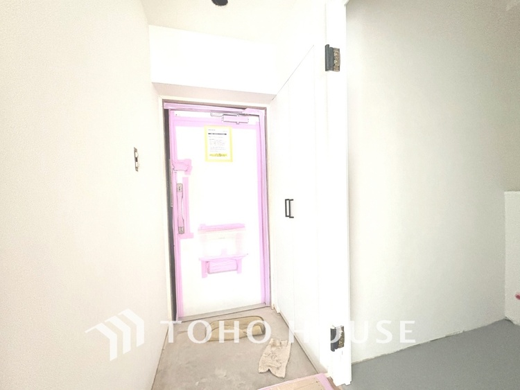 玄関 現在改装中◆家の顔◆玄関は家の顔。収納上手は玄関を制する。