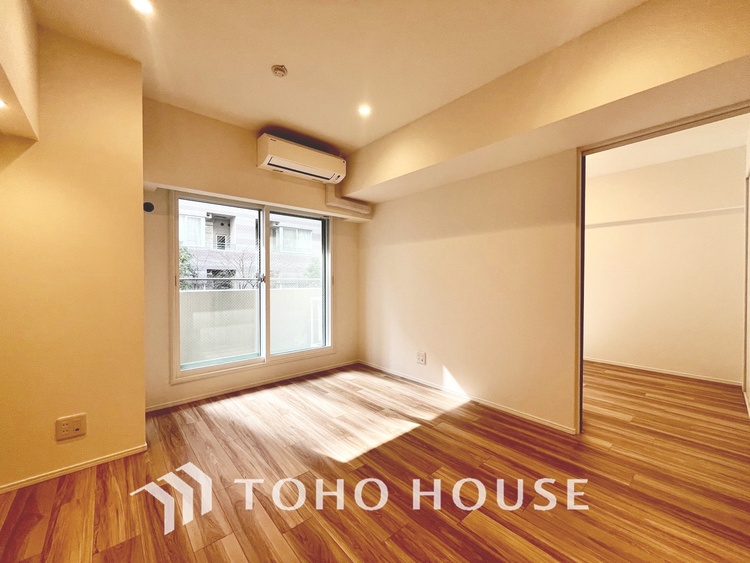 内装 ◆眩い◆光が燦々と入り、家族の笑顔を照らす。「いつまでも続いて」と願う夢のような毎日がここにある。