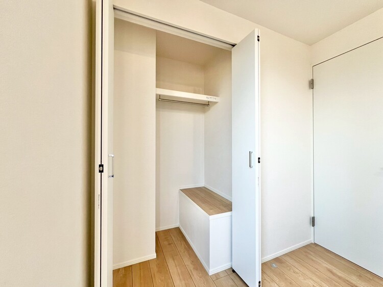 その他 収納スペースが付いていて、お部屋を広く使っていただけます。