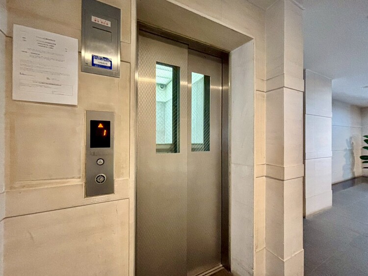 その他 エレベーター完備のため荷物が多くなっても安心。