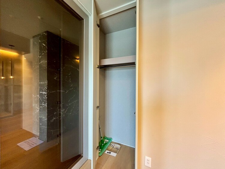 その他 収納スペースが付いていて、お部屋を広く使っていただけます。