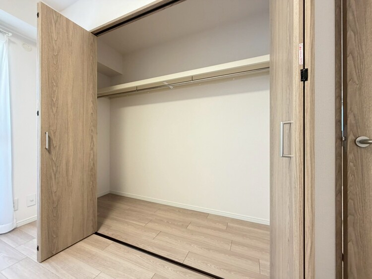 その他 収納スペースが付いていて、お部屋を広く使っていただけます。