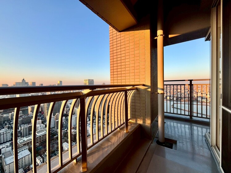 その他 朝の澄んだ空気や、夕方に吹く清々しい風を感じられるバルコニー。