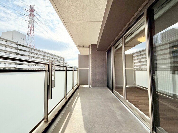 その他 朝の澄んだ空気や、夕方に吹く清々しい風を感じられるバルコニー。