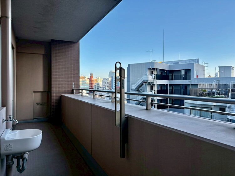 その他 朝の澄んだ空気や、夕方に吹く清々しい風を感じられるバルコニー。