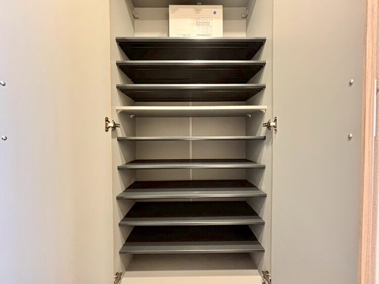 その他 収納スペースが付いていて、お部屋を広く使っていただけます。