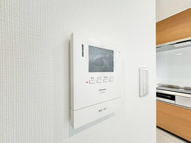 その他 誰が来てもわかる様にモニター付きインターホンを設置。