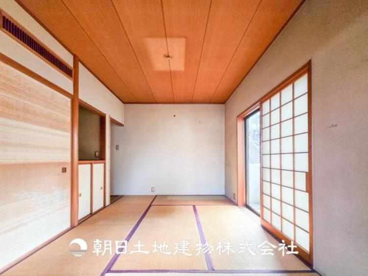 内装 【和室】近年減少傾向にありますが、和室があることで落ち着きと癒しの空間が生まれます。