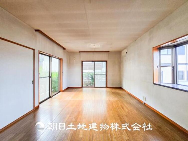 居間 【リビング】何気なく過ぎる時でさえも上質なひと時となる快適な空間を目指しております。