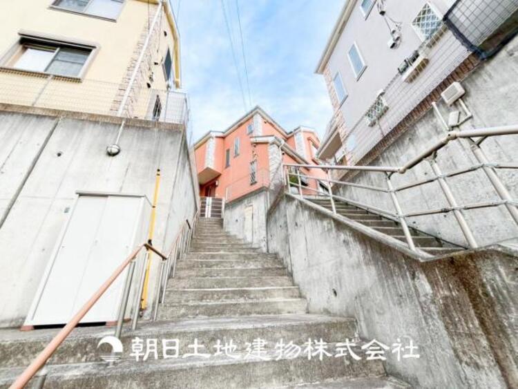 外観 【外観写真】おしゃれな雰囲気や自然の潤い、親しみやすさといった特徴を、街に新たな価値をもたらし続けてくれます。