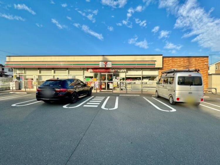 周辺 セブンイレブン 八王子弐分方町店迄590ｍ