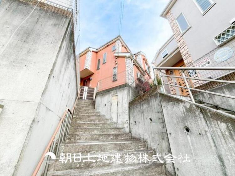 外観 【外観写真】大切な家族一人ひとりの大切な個別空間。趣味・感性で個性的に飾って頂けるようシンプルに仕上げてあります。自分時間を充実させながら心豊かなひとときを過ごすための大切な空間。