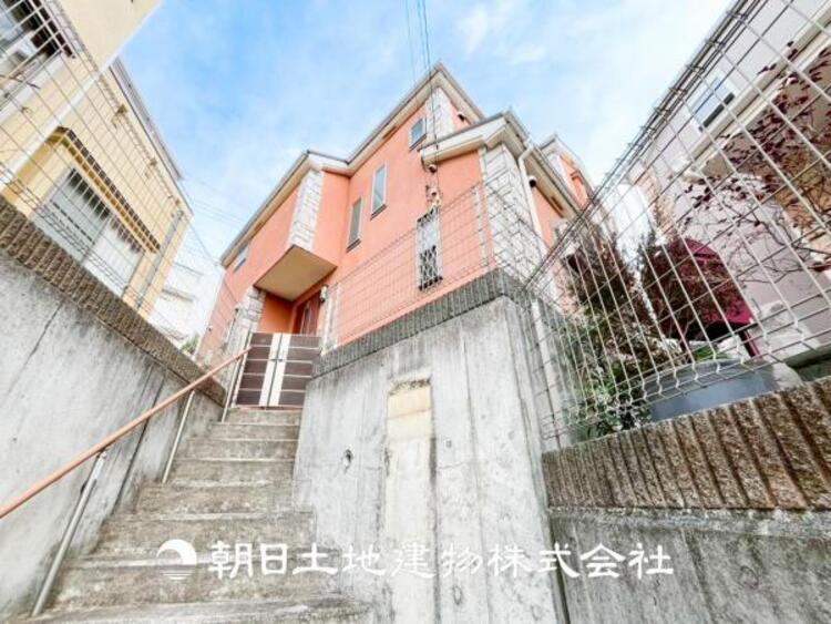 外観 【外観写真】気持ちよい開放感があり、遮るものもなく気持ちのいい景色が広がります。お部屋にも爽やかな風と暖かく柔らかな日差しが差し込み、気持ちを穏やかにしてくれます。毎日の暮らしを豊かに彩ります。