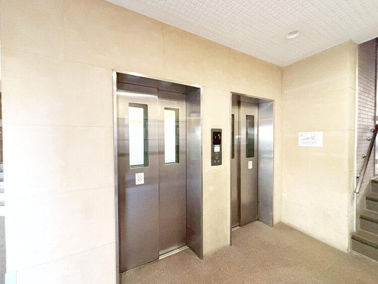 設備 エレベーターの管理も、きちんと行き届いてます。