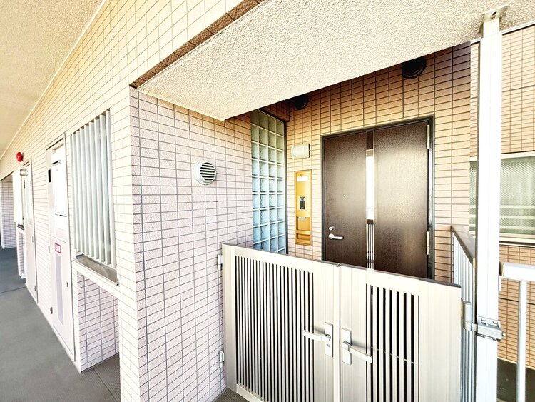 玄関 玄関を開ければ、そこは安らぎのご自宅。