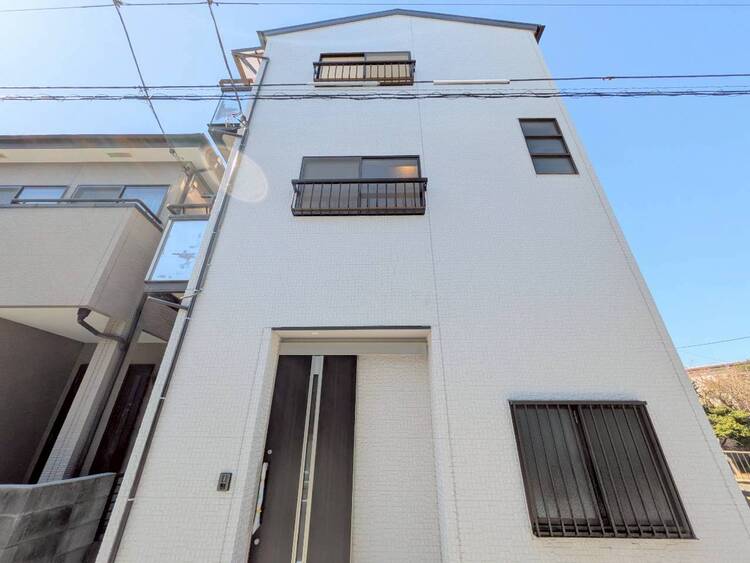 外観 資料には掲載していない情報が、現地にはたくさんあります。是非一度、現地をご確認ください。