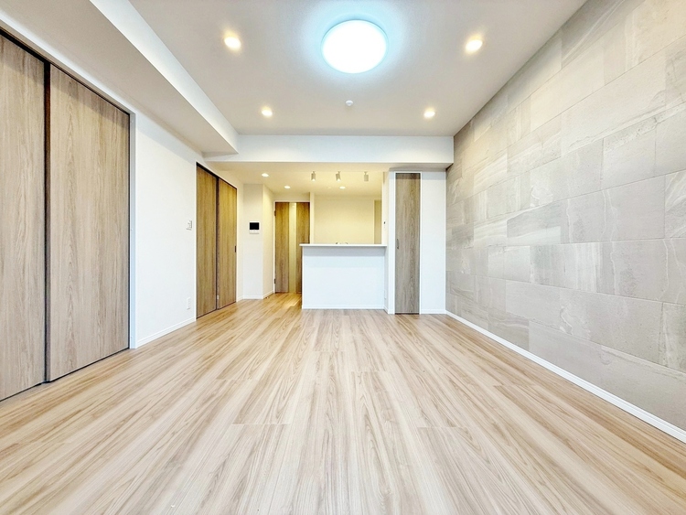 居間 快適に過ごす毎日を求めて、暮らしの中でご自身の「マイホーム」に創り上げてください。