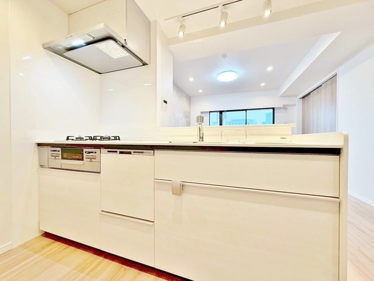 キッチン 洗練されたスタイリッシュなデザイン性と使いやすさを備えた仕様。