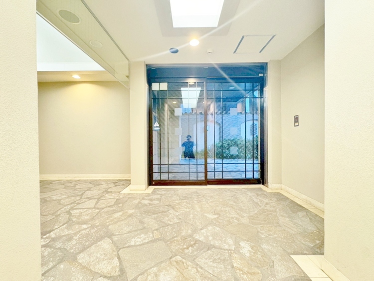 エントランス エントランスは、毎日の行き帰りで使う大事な空間です。