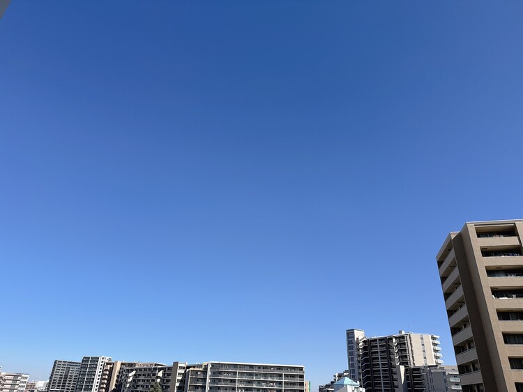 バルコニー 頬をなでる、優しい風を感じることが出来ます。