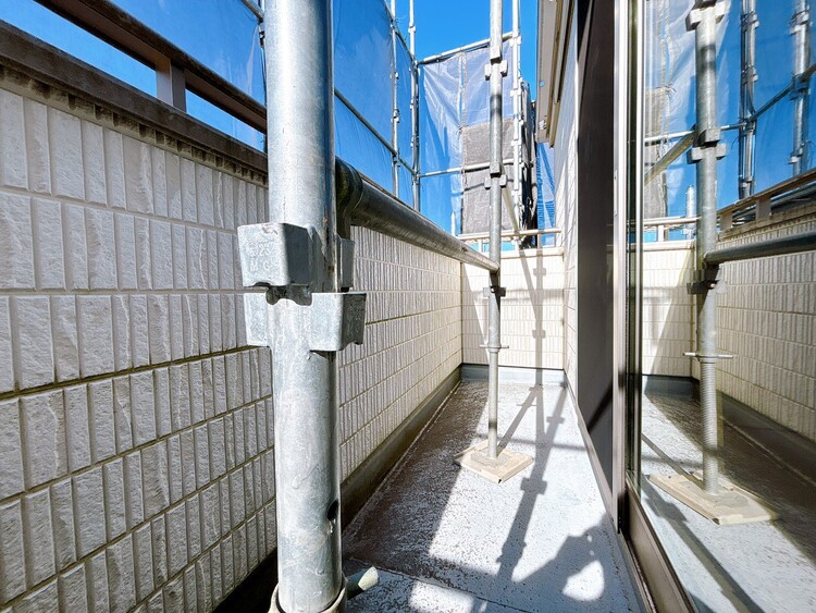 バルコニー 暮らしの中で、光と風を演出してくれるバルコニー。