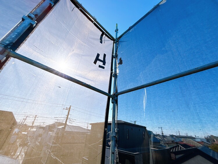 バルコニー 窓を開けると広がる青空。心をリフレッシュして日々を過ごしていきましょう。