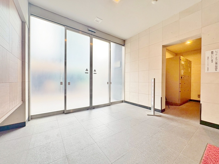 エントランス エントランスは、毎日の行き帰りで使う大事な空間です。