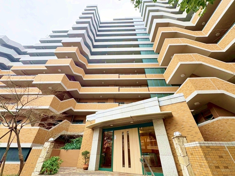 外観 現地に足をお運びいただいた際には、周辺散策などをお勧めいたします。