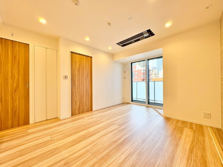 居間 居心地の良い空気感は、暮らしのステージを彩り、心からのやすらぎと満足感を与えてくれます。