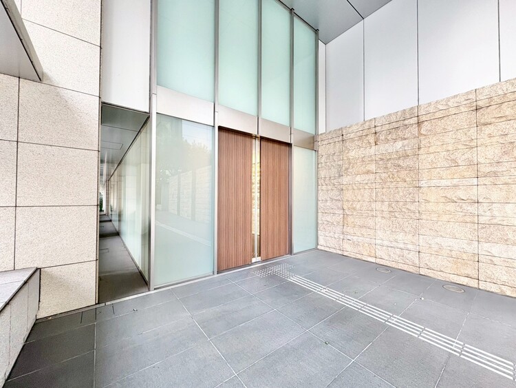 エントランス 外と内をつなぐエントランスは、まさに顔となる場所。