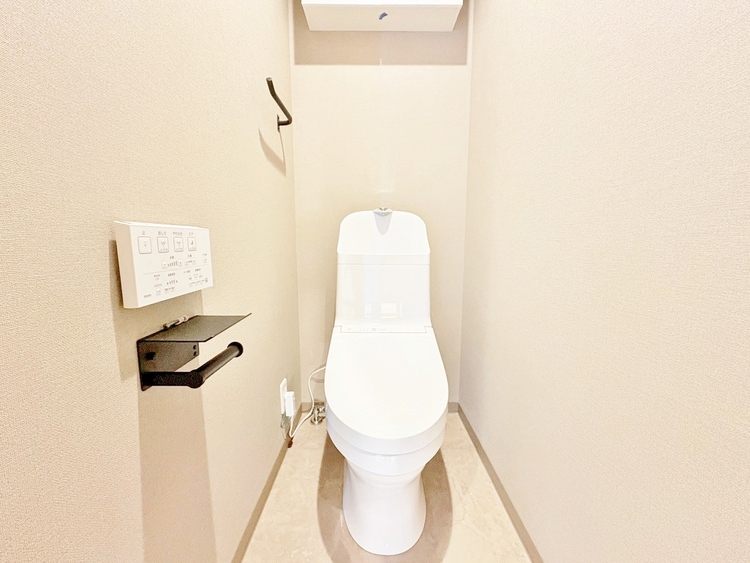 トイレ 暮らしの中のさりげないひとときの快適さにも、こだわりを、持って設備を配しております。