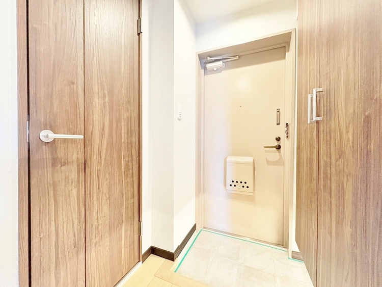 玄関 シューズボックスを完備した玄関です。