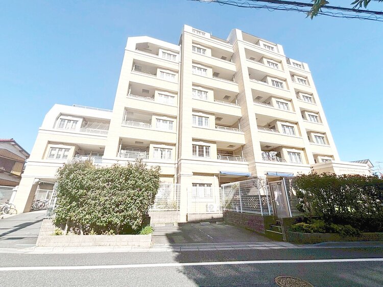 外観 資料には掲載していない情報が、現地にはたくさんあります。是非一度、現地をご確認ください。