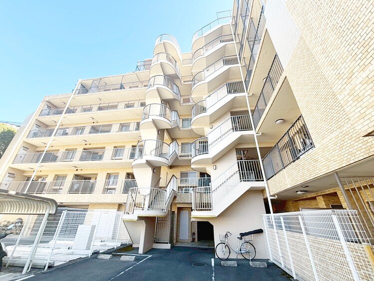 外観 ライフプランニングからローンまで、一貫してご説明させていただきます。お気軽にお問い合わせくださいませ。