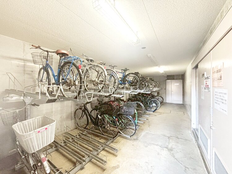 その他 きちんと整備された駐輪場。住む方の心遣いが感じられます。