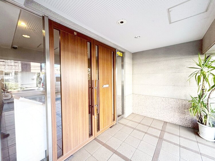 エントランス エントランスは、毎日の行き帰りで使う大事な空間です。