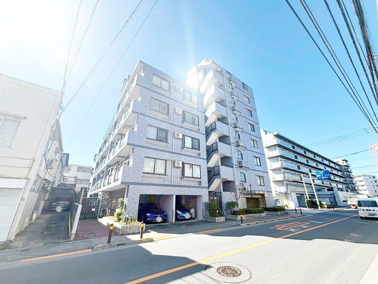 外観 現地に足をお運びいただいた際には、周辺散策などをお勧めいたします。