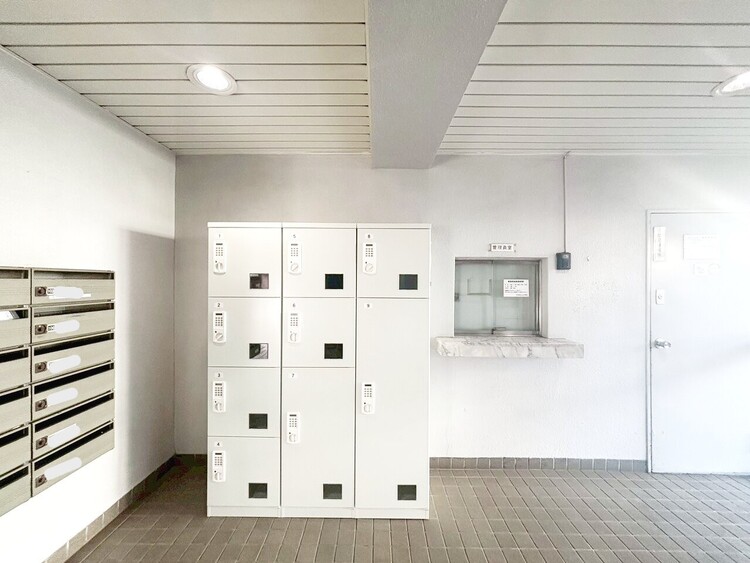 設備 共用部分の宅配ボックスです。留守中の荷物受け取りもできるので、安心して外出ができますね。