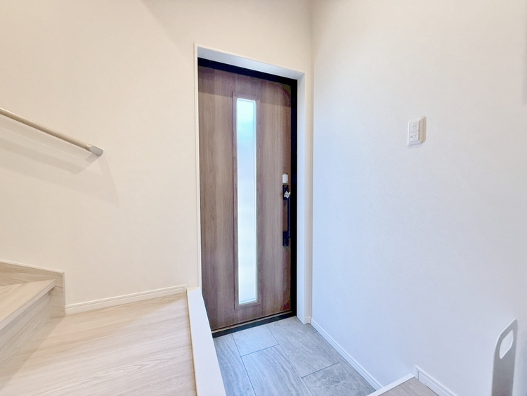 玄関 シューズボックスを完備した玄関です。