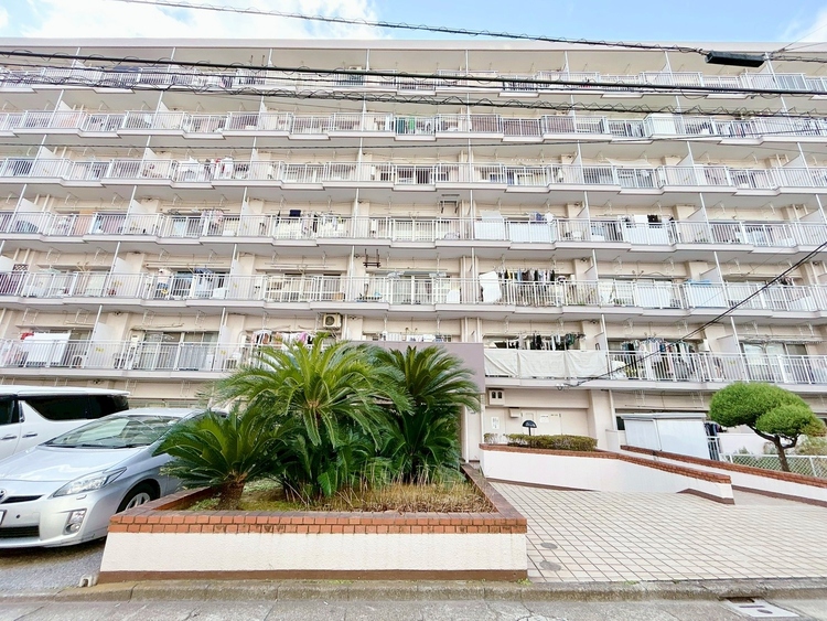 外観 資料には掲載していない情報が、現地にはたくさんあります。是非一度、現地をご確認ください。