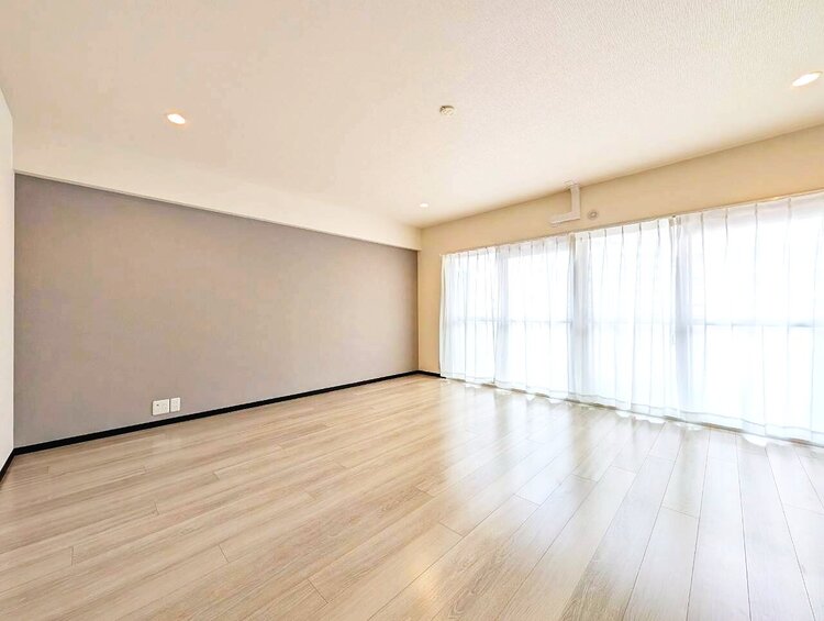 居間 居心地の良い空気感は、暮らしのステージを彩り、心からのやすらぎと満足感を与えてくれます。