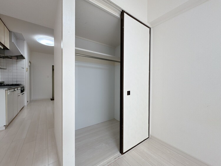 収納 居室にはクローゼットがあり、荷物もスッキリ収納して快適にお過ごしいただけます。