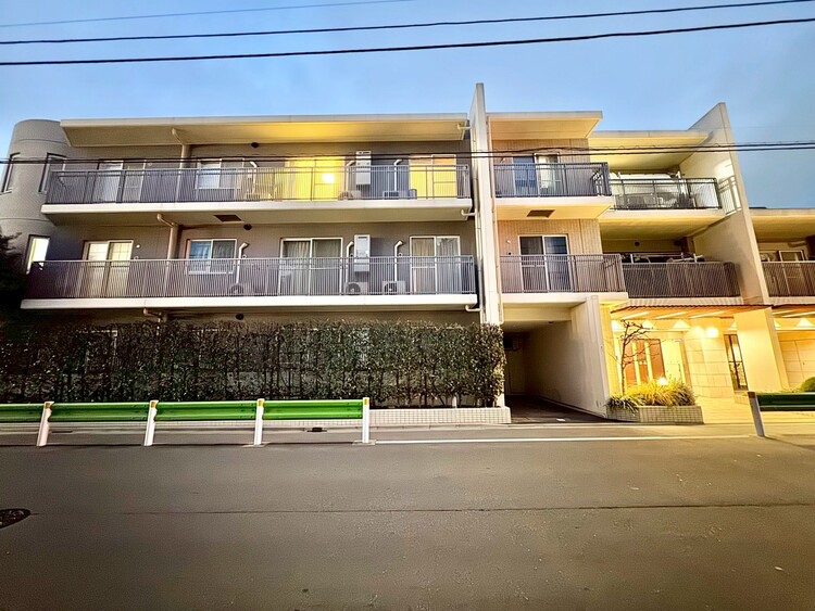 外観 資料には掲載していない情報が、現地にはたくさんあります。是非一度、現地をご確認ください。