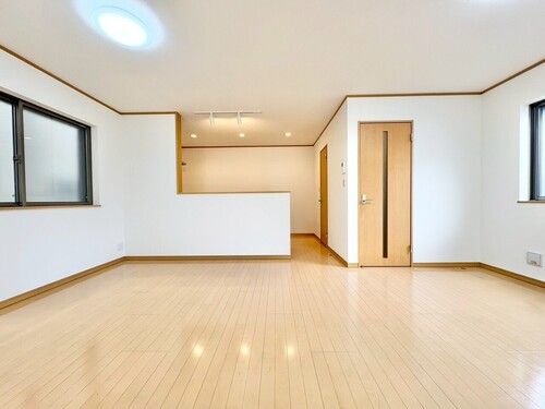 三郷市早稲田８丁目の画像